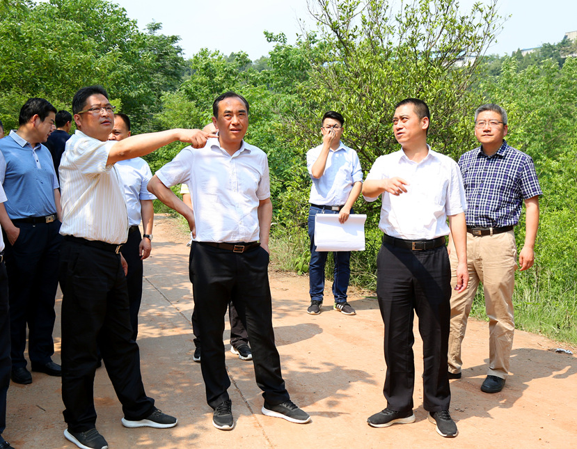 綜合整治環(huán)保項目 全力守護綠水青山 ——市委副書記、市長趙輝視察城市黑臭水體整治及污水垃圾處理設施項目